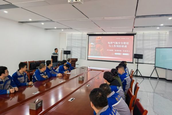 規(guī)范操作流程，共筑安全防線—泰安德美機(jī)電成功舉辦工傷預(yù)防專題培訓(xùn)